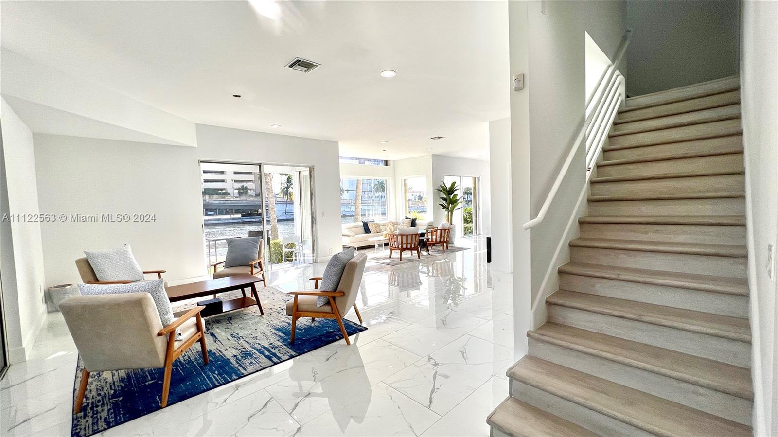 703 Harrison St, Hollywood, Florida 33019, 5 Bedrooms Bedrooms, ,3 BathroomsBathrooms,Residentiallease,For Rent,703 Harrison St,A11122563