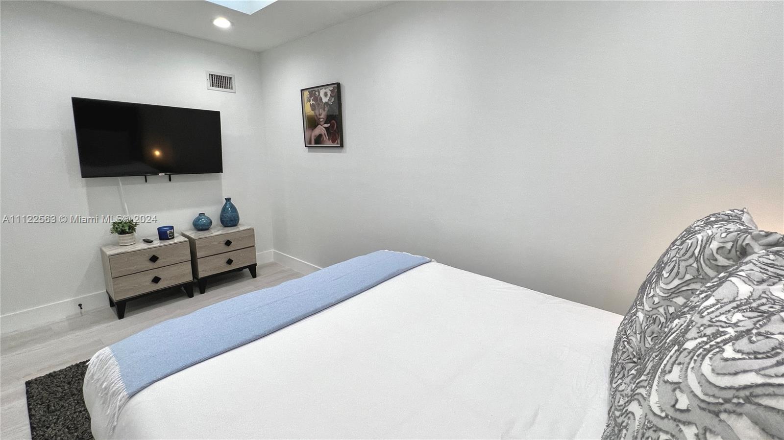 703 Harrison St, Hollywood, Florida 33019, 5 Bedrooms Bedrooms, ,3 BathroomsBathrooms,Residentiallease,For Rent,703 Harrison St,A11122563