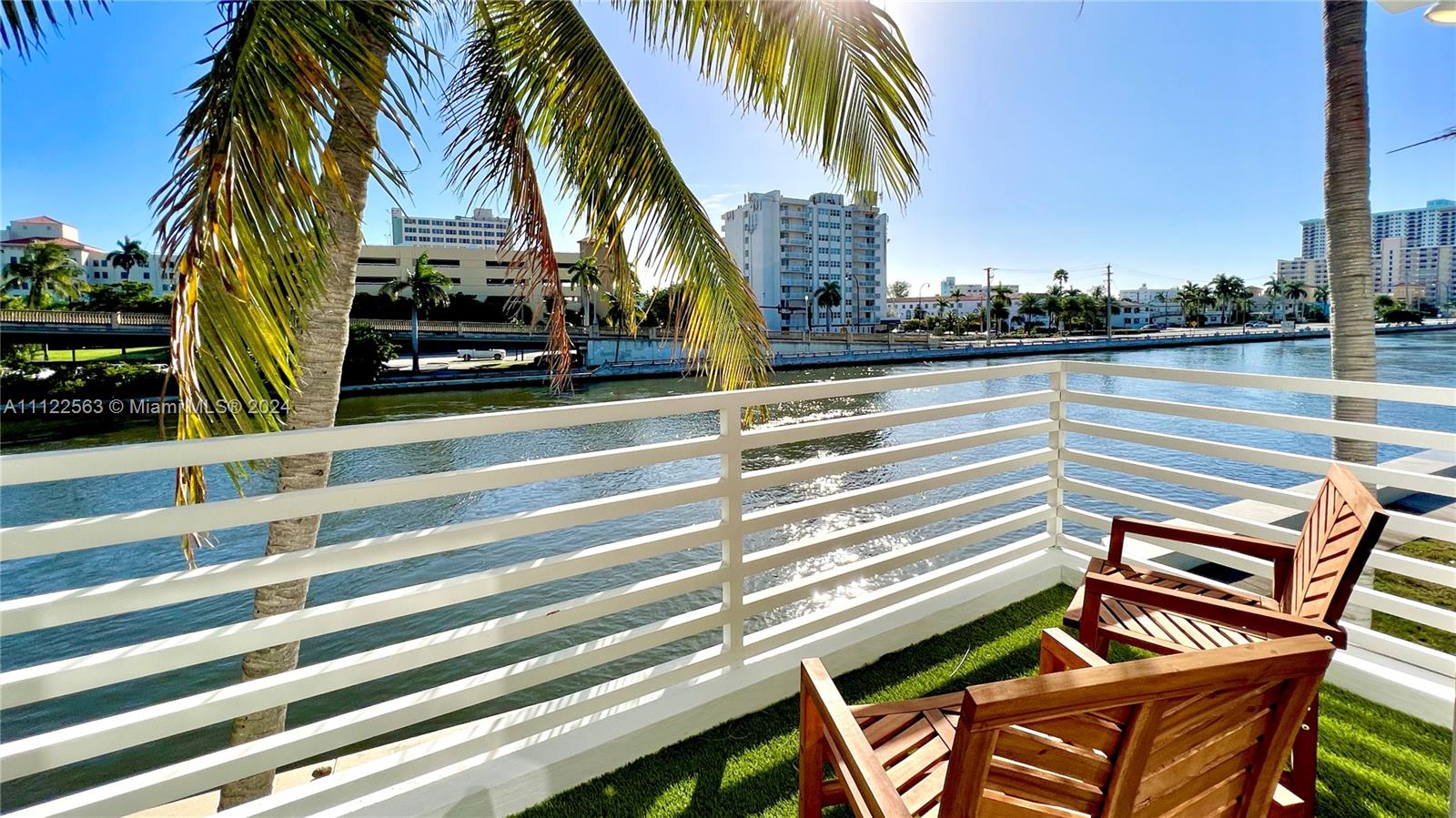 703 Harrison St, Hollywood, Florida 33019, 5 Bedrooms Bedrooms, ,3 BathroomsBathrooms,Residentiallease,For Rent,703 Harrison St,A11122563