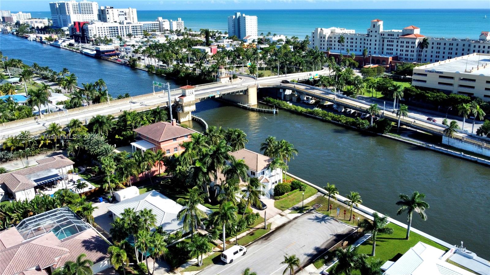 703 Harrison St, Hollywood, Florida 33019, 5 Bedrooms Bedrooms, ,3 BathroomsBathrooms,Residentiallease,For Rent,703 Harrison St,A11122563