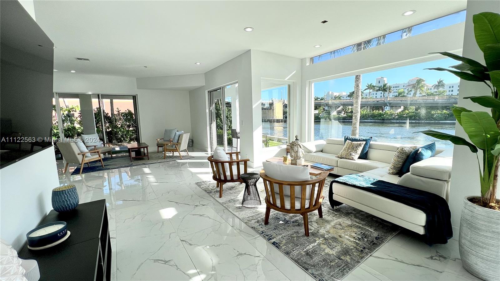 703 Harrison St, Hollywood, Florida 33019, 5 Bedrooms Bedrooms, ,3 BathroomsBathrooms,Residentiallease,For Rent,703 Harrison St,A11122563