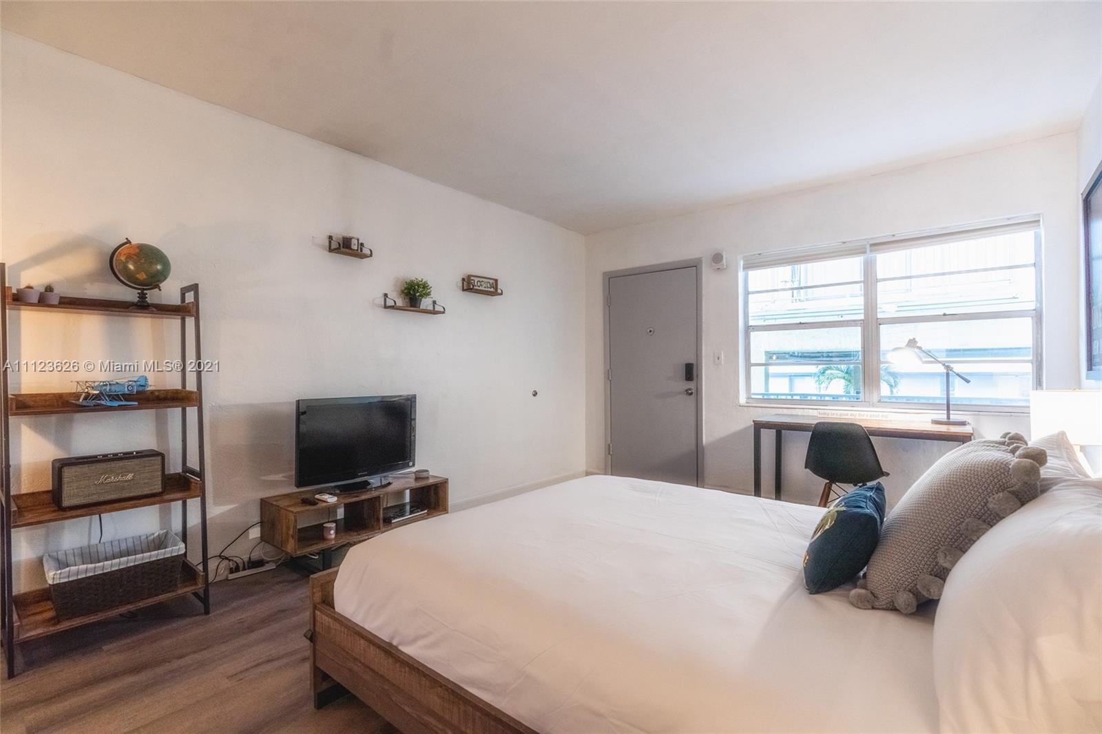 4015 Indian Creek Dr 103, Miami Beach, Florida 33140, ,1 BathroomBathrooms,Residentiallease,For Rent,4015 Indian Creek Dr 103,A11123626