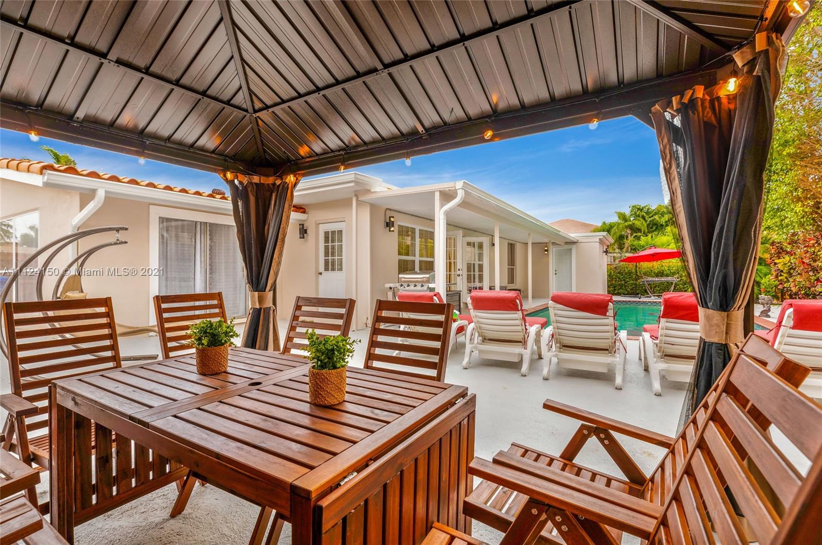 1960 Coral Reef Dr, Lauderdale By The Sea, Florida 33062, 5 Bedrooms Bedrooms, ,3 BathroomsBathrooms,Residentiallease,For Rent,1960 Coral Reef Dr,A11124150