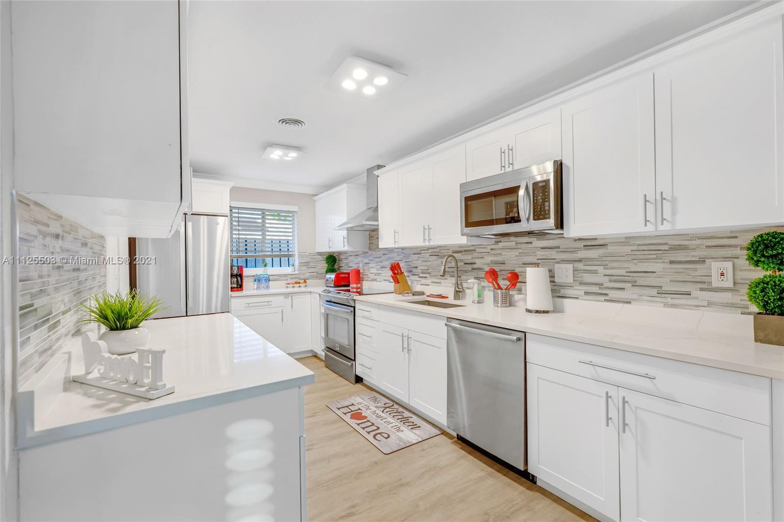 5740 NE 19th Ave, Fort Lauderdale, Florida 33308, 4 Bedrooms Bedrooms, ,3 BathroomsBathrooms,Residentiallease,For Rent,5740 NE 19th Ave,A11125503