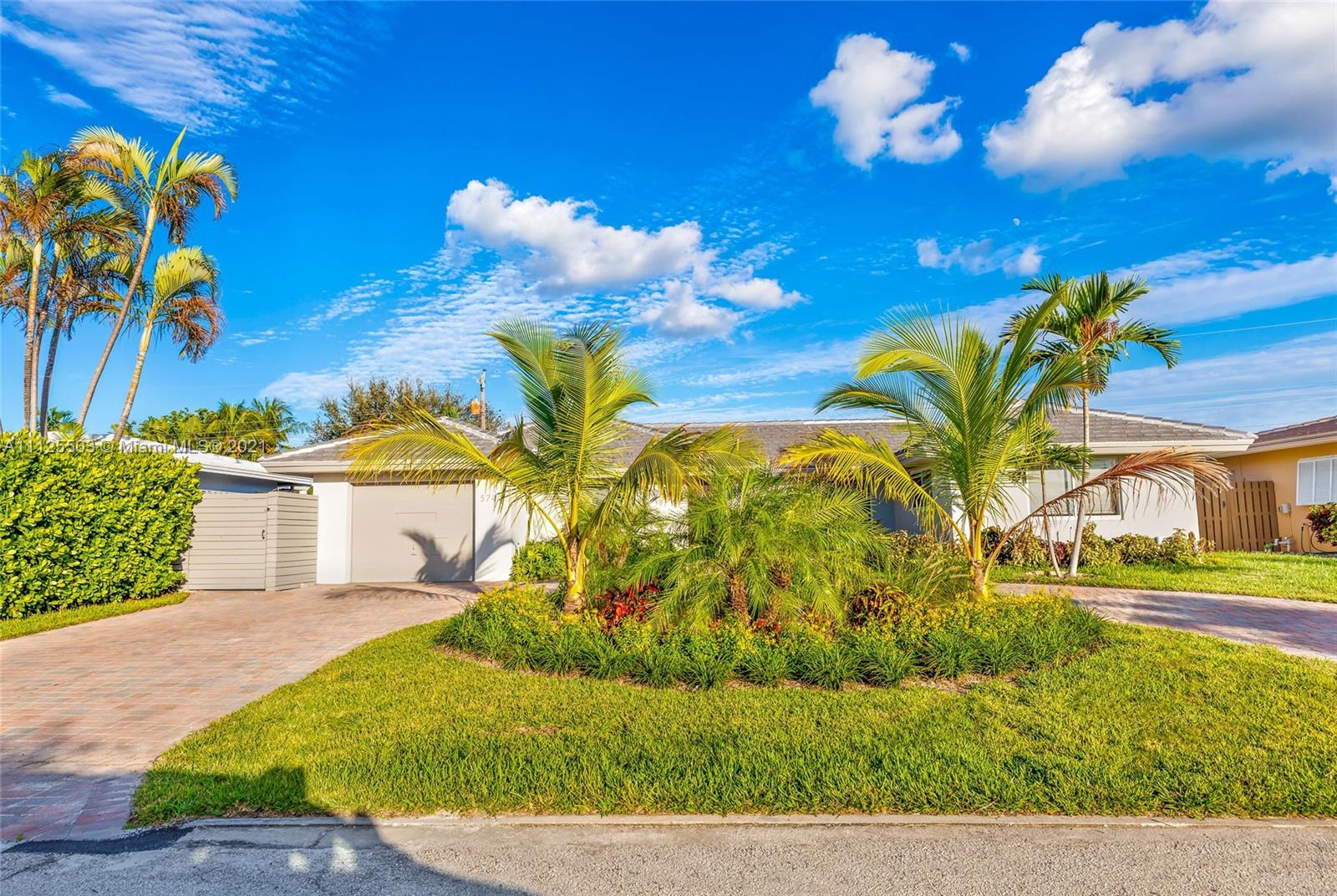 5740 NE 19th Ave, Fort Lauderdale, Florida 33308, 4 Bedrooms Bedrooms, ,3 BathroomsBathrooms,Residentiallease,For Rent,5740 NE 19th Ave,A11125503
