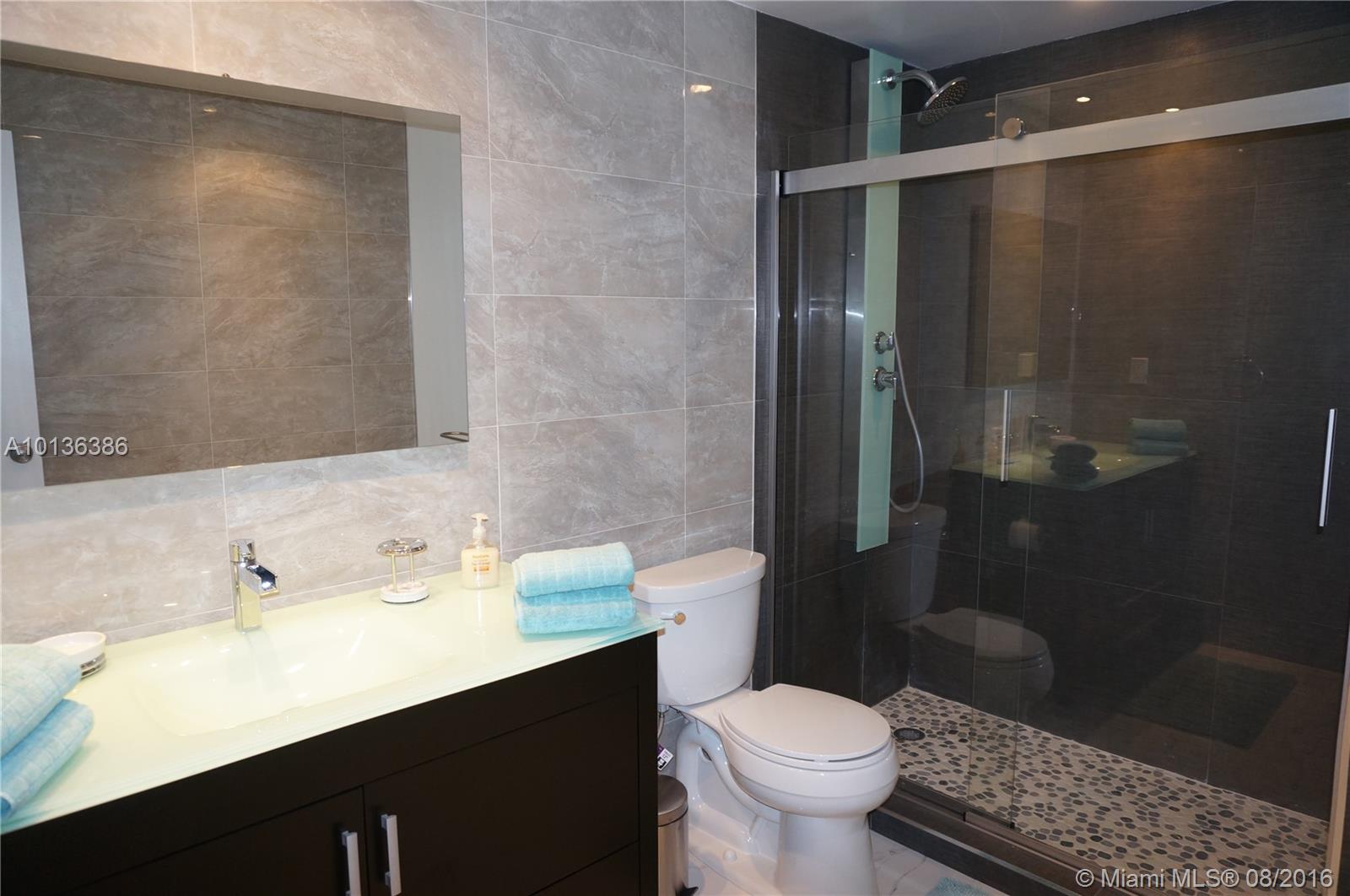 19370 COLLINS AV SEASONAL 1417, Sunny Isles Beach, Florida 33160, 1 Bedroom Bedrooms, ,1 BathroomBathrooms,Residentiallease,For Rent,19370 COLLINS AV SEASONAL 1417,A10136386