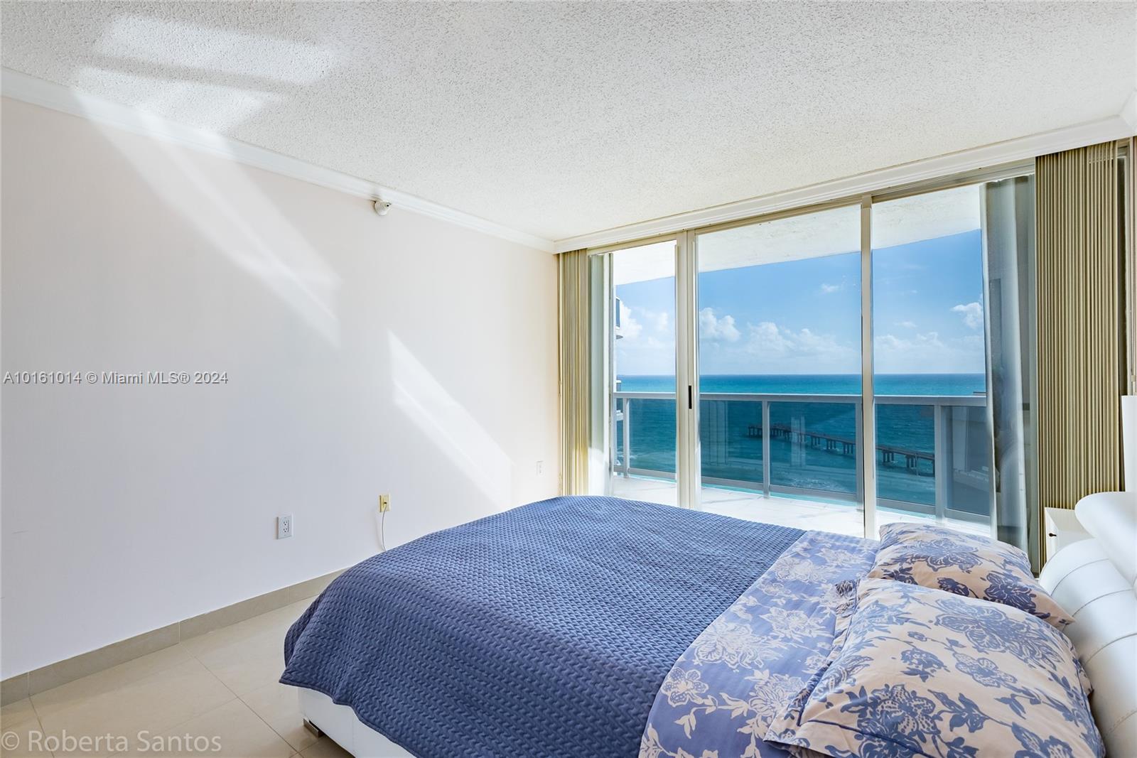 16711 Collins Ave 1401, Sunny Isles Beach, Florida 33160, 3 Bedrooms Bedrooms, ,2 BathroomsBathrooms,Residentiallease,For Rent,16711 Collins Ave 1401,A10161014