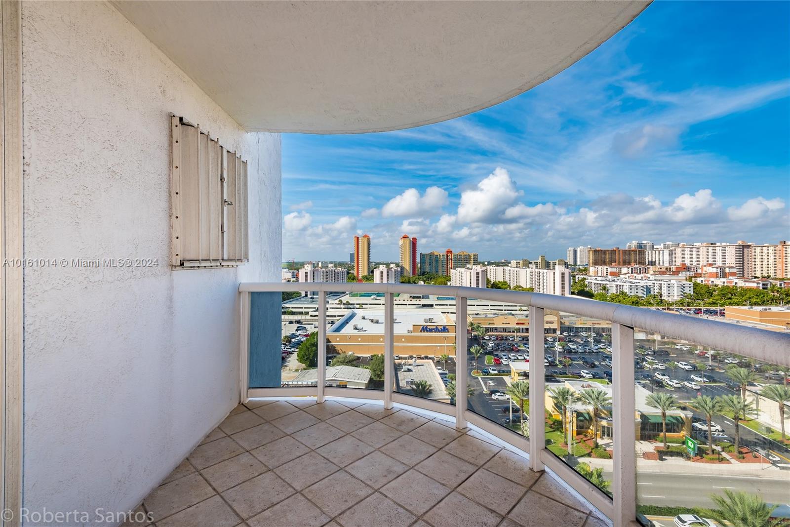 16711 Collins Ave 1401, Sunny Isles Beach, Florida 33160, 3 Bedrooms Bedrooms, ,2 BathroomsBathrooms,Residentiallease,For Rent,16711 Collins Ave 1401,A10161014