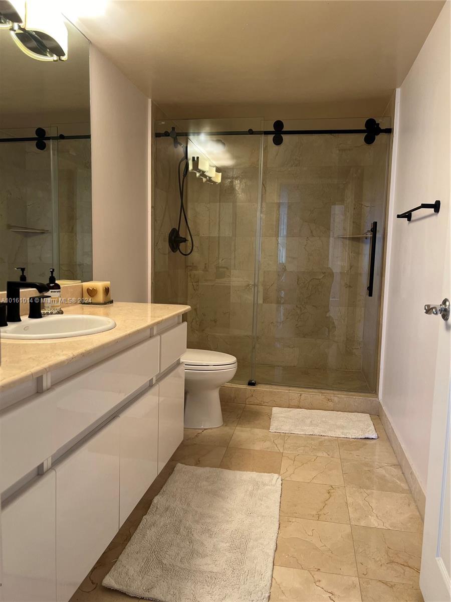 16711 Collins Ave 1401, Sunny Isles Beach, Florida 33160, 3 Bedrooms Bedrooms, ,2 BathroomsBathrooms,Residentiallease,For Rent,16711 Collins Ave 1401,A10161014