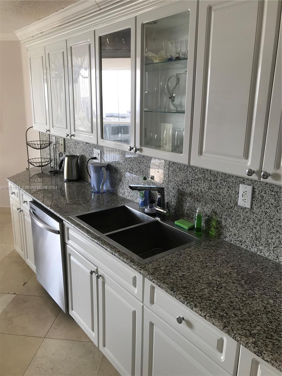 16711 Collins Ave 1401, Sunny Isles Beach, Florida 33160, 3 Bedrooms Bedrooms, ,2 BathroomsBathrooms,Residentiallease,For Rent,16711 Collins Ave 1401,A10161014