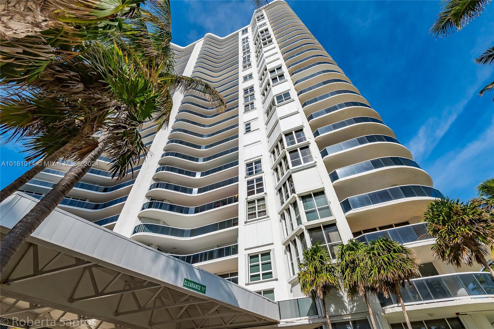 16711 Collins Ave 1401, Sunny Isles Beach, Florida 33160, 3 Bedrooms Bedrooms, ,2 BathroomsBathrooms,Residentiallease,For Rent,16711 Collins Ave 1401,A10161014