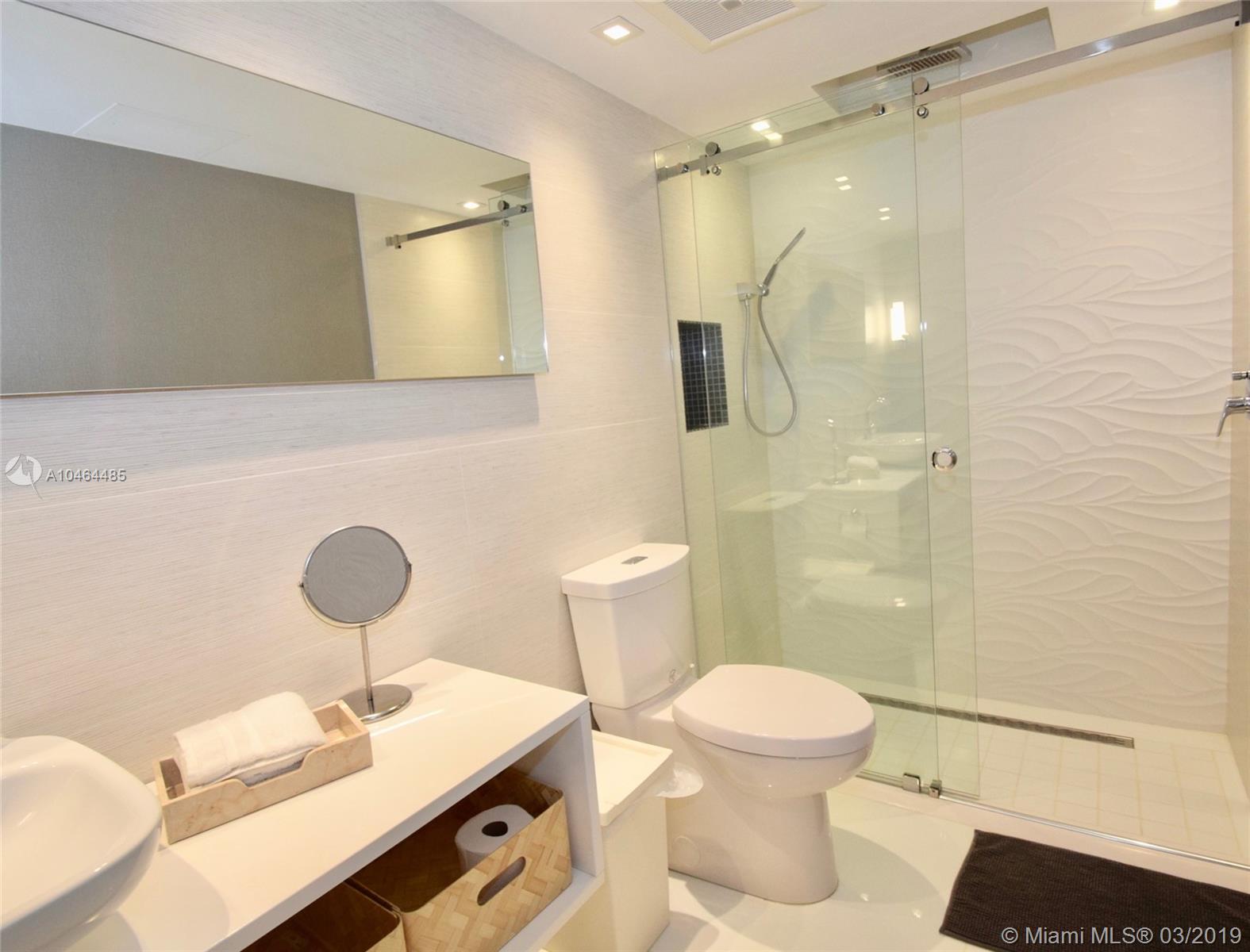 2301 Collins Ave 815/814, Miami Beach, Florida 33139, 2 Bedrooms Bedrooms, ,2 BathroomsBathrooms,Residentiallease,For Rent,2301 Collins Ave 815/814,A10464485