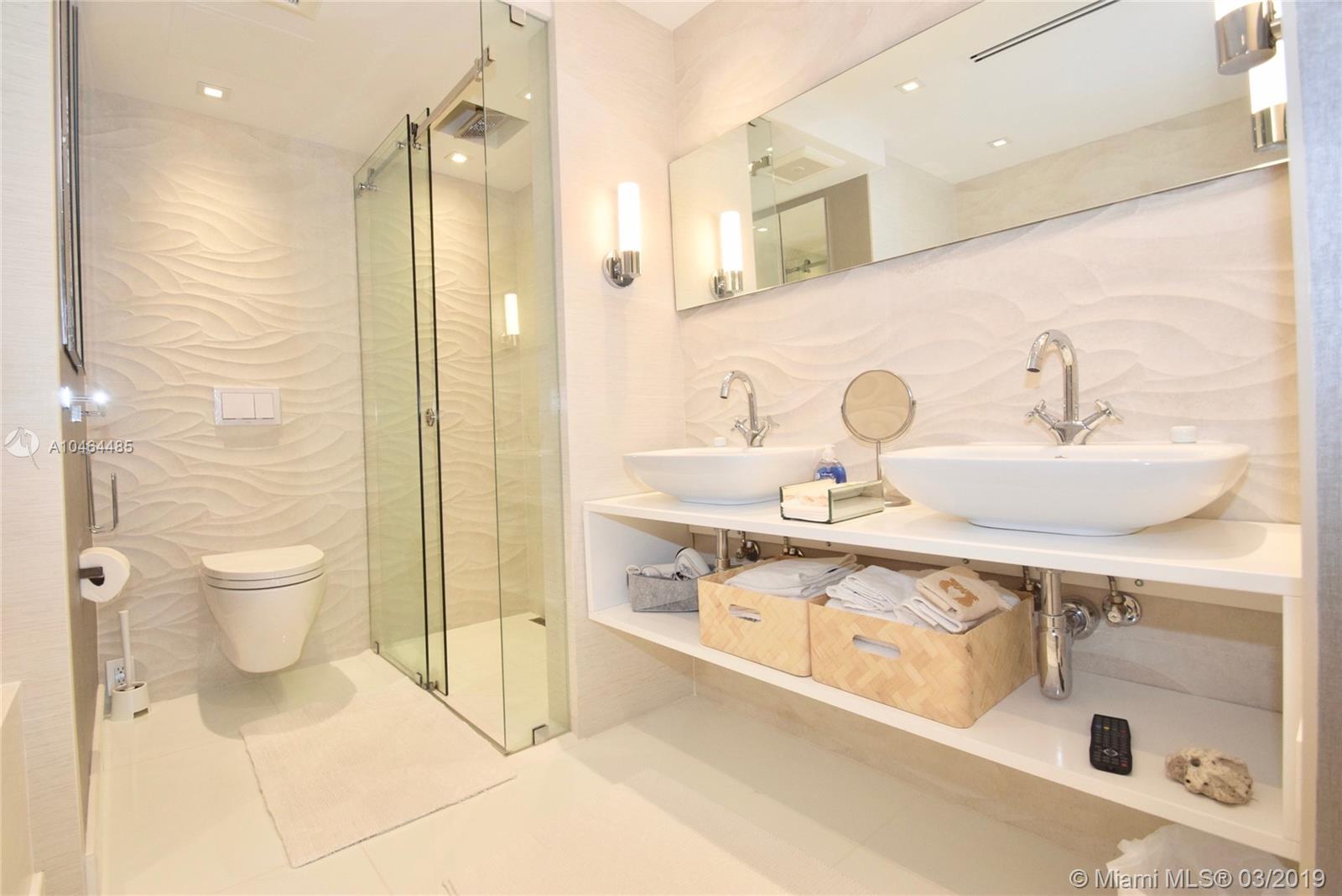2301 Collins Ave 815/814, Miami Beach, Florida 33139, 2 Bedrooms Bedrooms, ,2 BathroomsBathrooms,Residentiallease,For Rent,2301 Collins Ave 815/814,A10464485