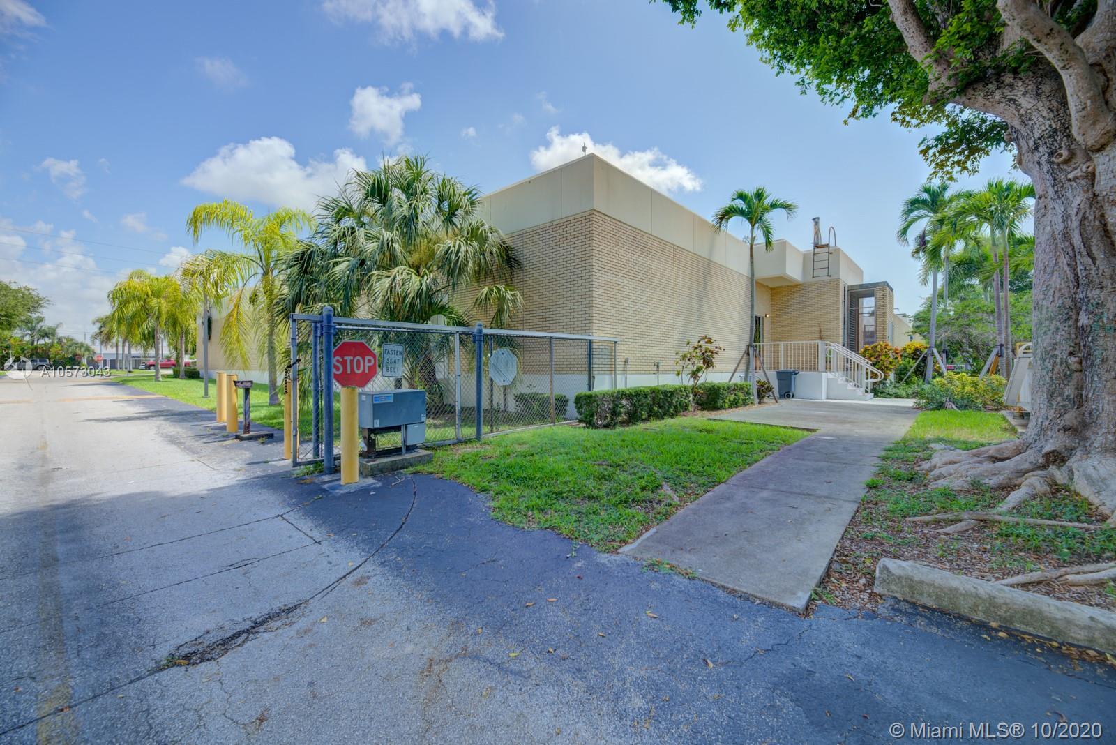 8950 SW 152nd St 106, Palmetto Bay, Florida 33157, ,Commerciallease,For Rent,8950 SW 152nd St 106,A10573043