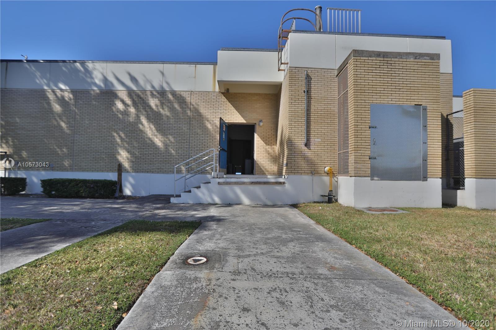 8950 SW 152nd St 106, Palmetto Bay, Florida 33157, ,Commerciallease,For Rent,8950 SW 152nd St 106,A10573043