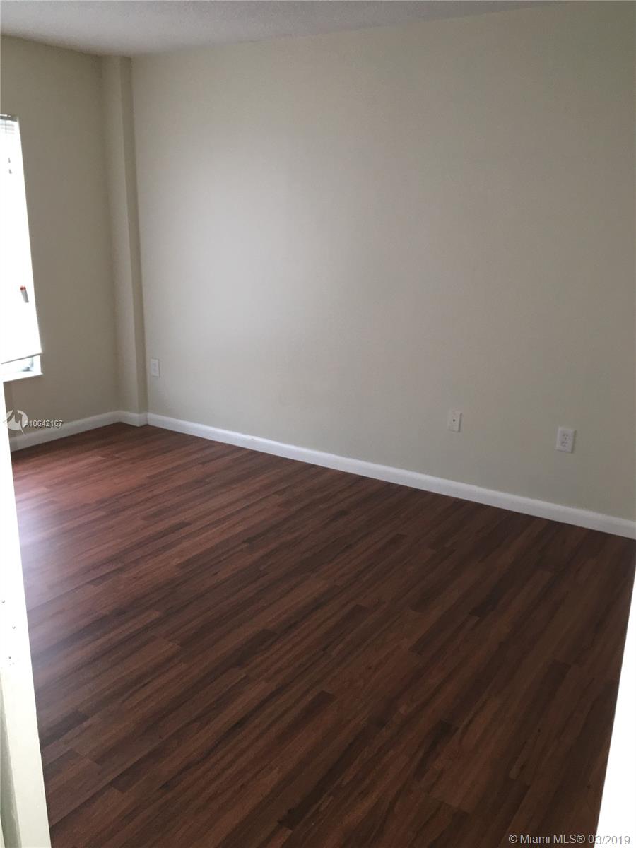 4164 Inverrary Dr 813, Lauderhill, Florida 33319, 2 Bedrooms Bedrooms, ,2 BathroomsBathrooms,Residential,For Sale,4164 Inverrary Dr 813,A10642167