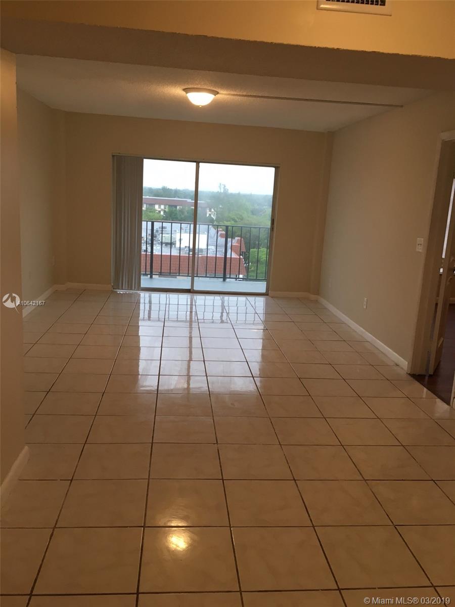 4164 Inverrary Dr 813, Lauderhill, Florida 33319, 2 Bedrooms Bedrooms, ,2 BathroomsBathrooms,Residential,For Sale,4164 Inverrary Dr 813,A10642167