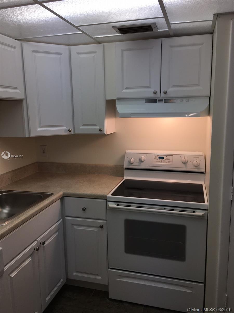 4164 Inverrary Dr 813, Lauderhill, Florida 33319, 2 Bedrooms Bedrooms, ,2 BathroomsBathrooms,Residential,For Sale,4164 Inverrary Dr 813,A10642167