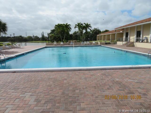 4164 Inverrary Dr 813, Lauderhill, Florida 33319, 2 Bedrooms Bedrooms, ,2 BathroomsBathrooms,Residential,For Sale,4164 Inverrary Dr 813,A10642167