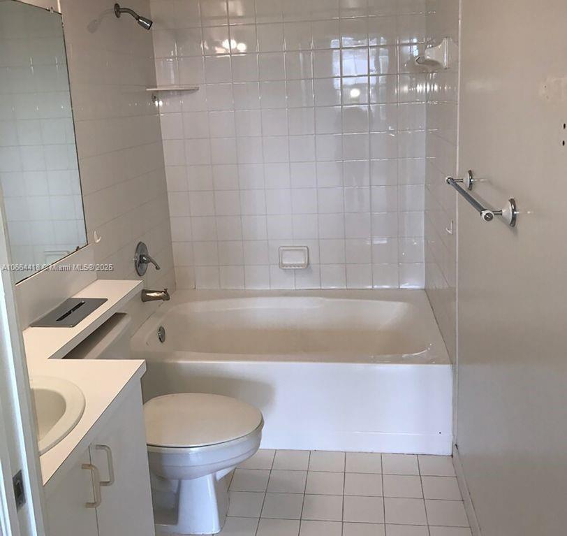 19701 E Country Club Dr 5606, Aventura, Florida 33180, 2 Bedrooms Bedrooms, ,2 BathroomsBathrooms,Residentiallease,For Rent,19701 E Country Club Dr 5606,A10664418