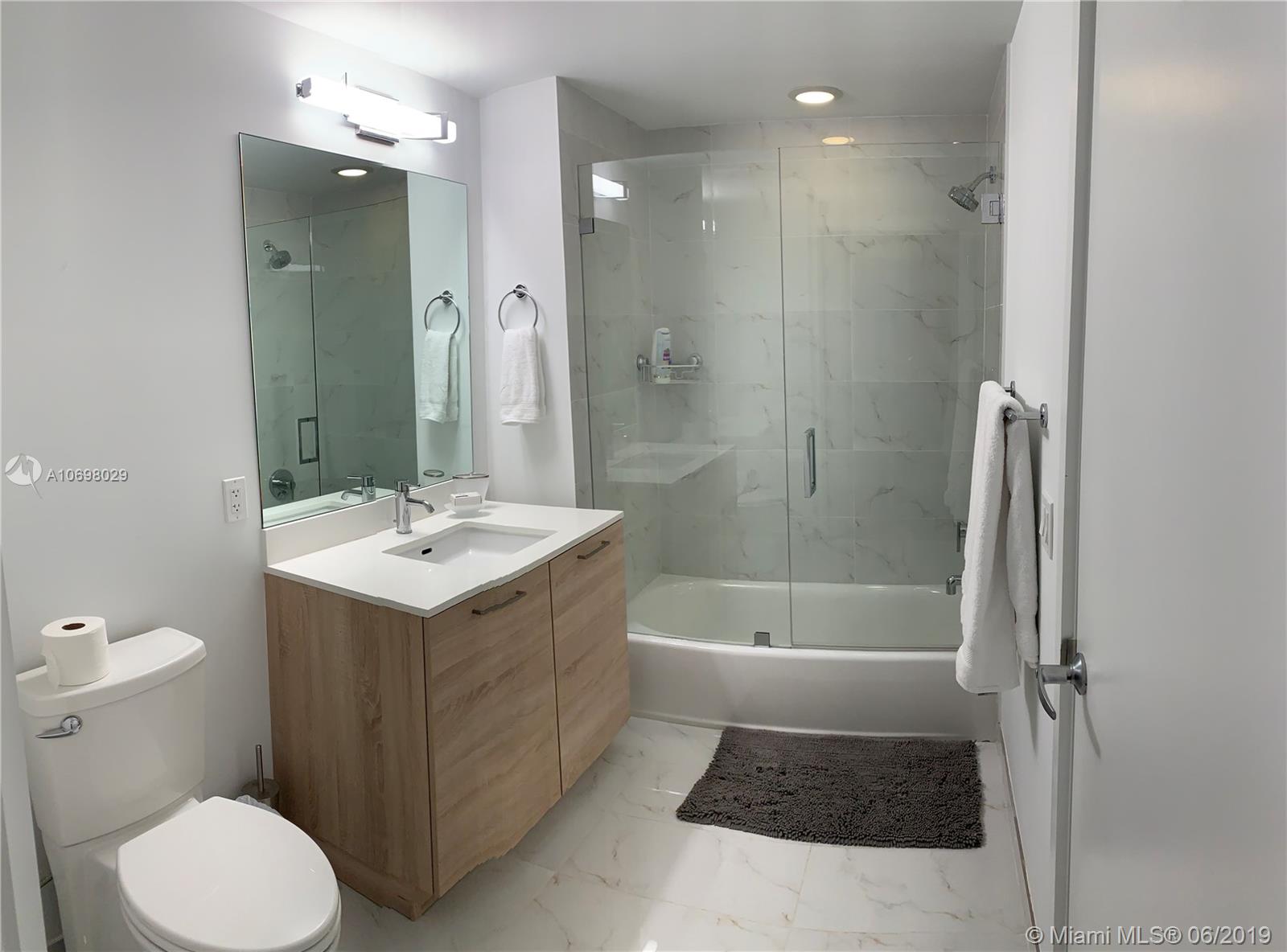 16385 biscayne blvd 1916, North Miami, Florida 33160, 2 Bedrooms Bedrooms, ,2 BathroomsBathrooms,Residential,For Sale,16385 biscayne blvd 1916,A10698029