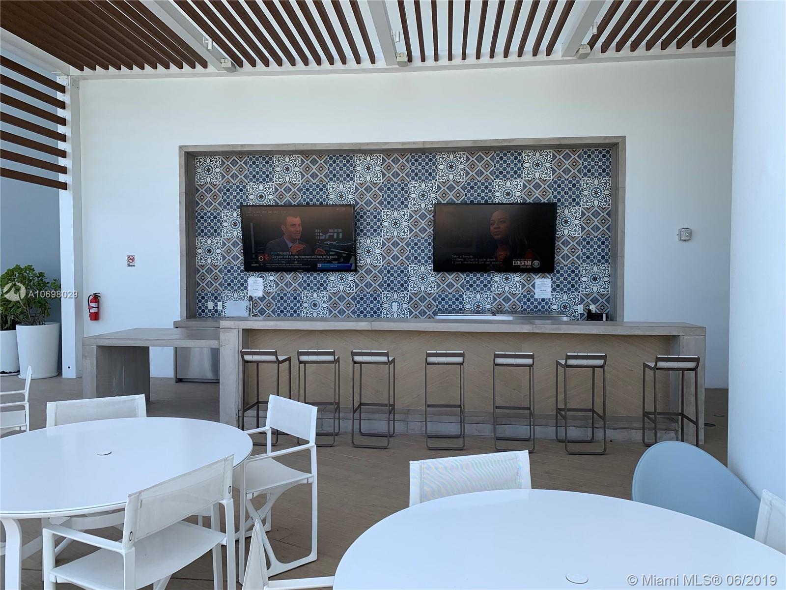 16385 biscayne blvd 1916, North Miami, Florida 33160, 2 Bedrooms Bedrooms, ,2 BathroomsBathrooms,Residential,For Sale,16385 biscayne blvd 1916,A10698029