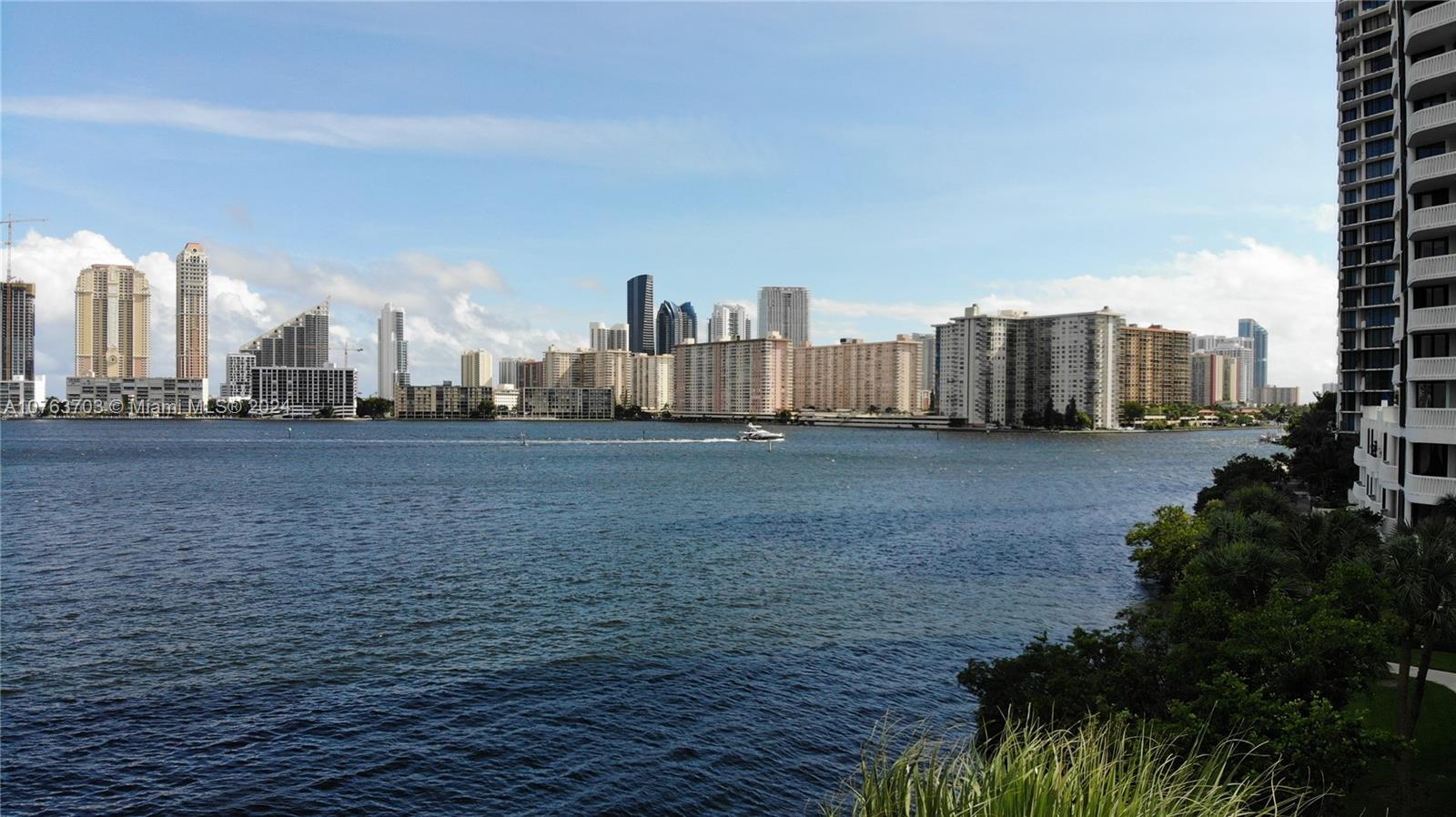 4000 Island Blvd W-STE6, Aventura, Florida 33160, 2 Bedrooms Bedrooms, ,3 BathroomsBathrooms,Residential,For Sale,4000 Island Blvd W-STE6,A10763703