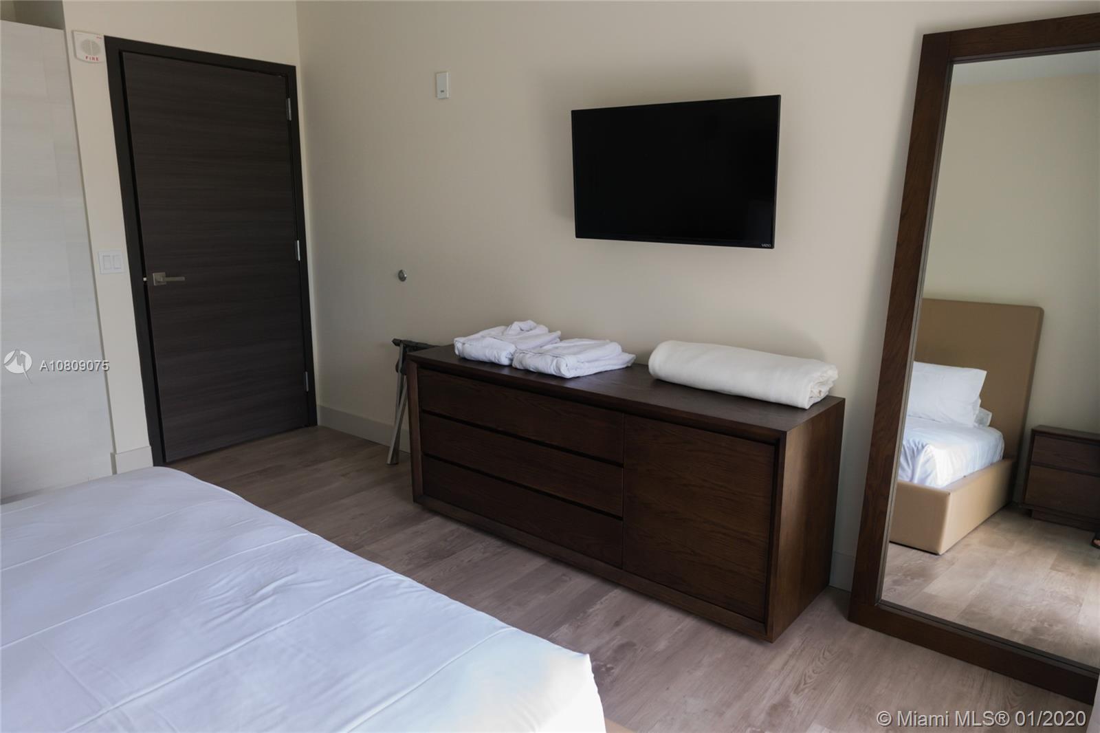 777 N Ocean Dr N311, Hollywood, Florida 33019, 1 Bedroom Bedrooms, ,1 BathroomBathrooms,Residential,For Sale,777 N Ocean Dr N311,A10809075
