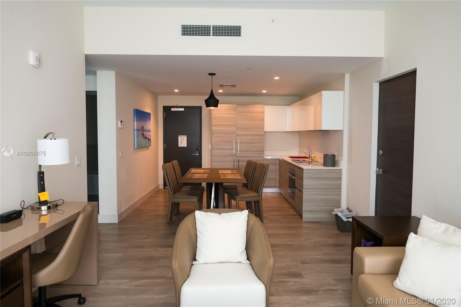 777 N Ocean Dr N311, Hollywood, Florida 33019, 1 Bedroom Bedrooms, ,1 BathroomBathrooms,Residential,For Sale,777 N Ocean Dr N311,A10809075
