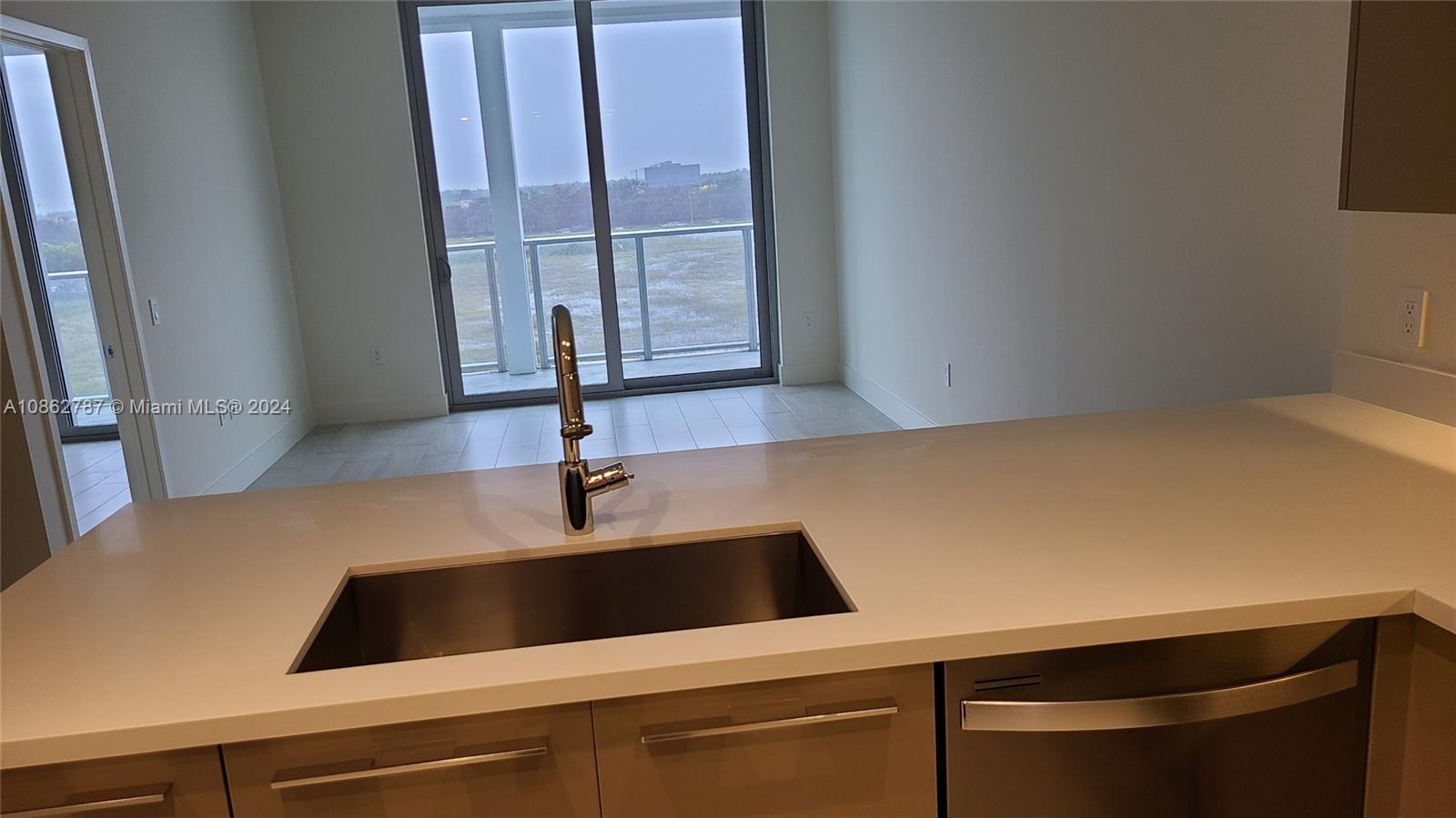 2000 Metropica Way 505, Sunrise, Florida 33323, 1 Bedroom Bedrooms, 1 Room Rooms,1 BathroomBathrooms,Residential,For Sale,2000 Metropica Way 505,A10862787