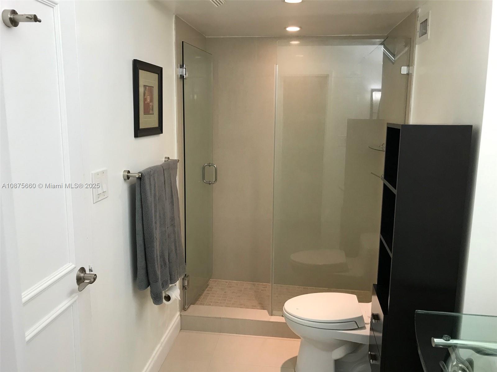 100 Lincoln Rd 1226, Miami Beach, Florida 33139, ,1 BathroomBathrooms,Residentiallease,For Rent,100 Lincoln Rd 1226,A10875660