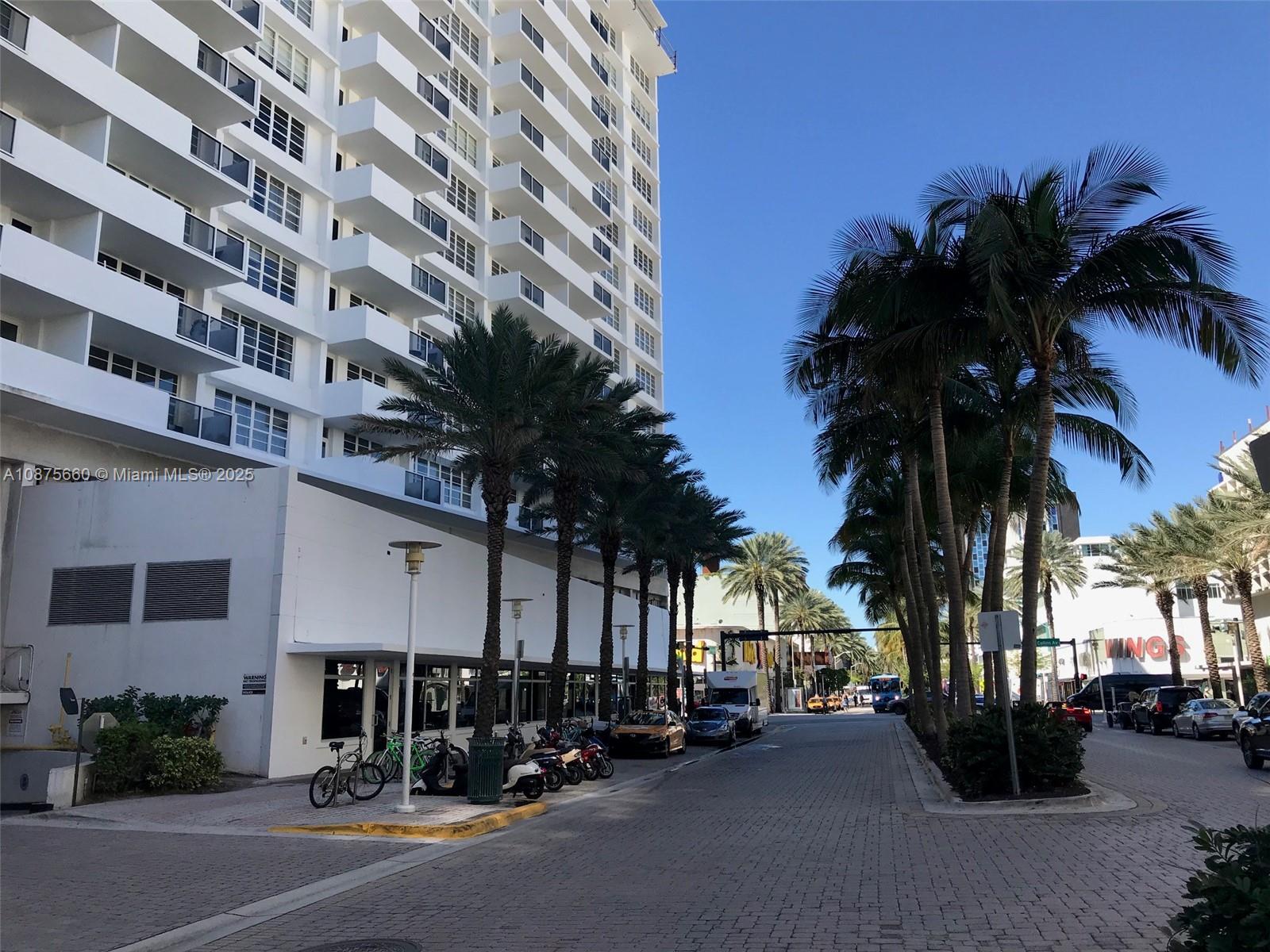 100 Lincoln Rd 1226, Miami Beach, Florida 33139, ,1 BathroomBathrooms,Residentiallease,For Rent,100 Lincoln Rd 1226,A10875660