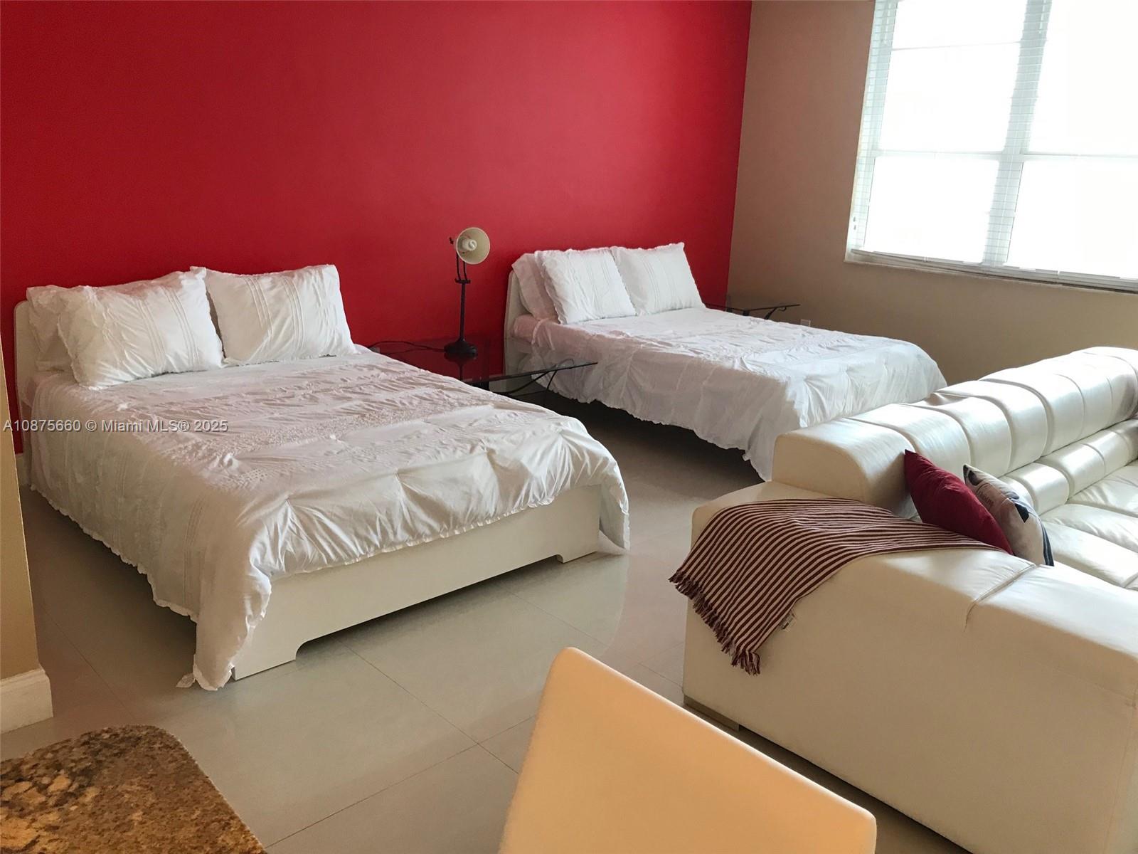 100 Lincoln Rd 1226, Miami Beach, Florida 33139, ,1 BathroomBathrooms,Residentiallease,For Rent,100 Lincoln Rd 1226,A10875660