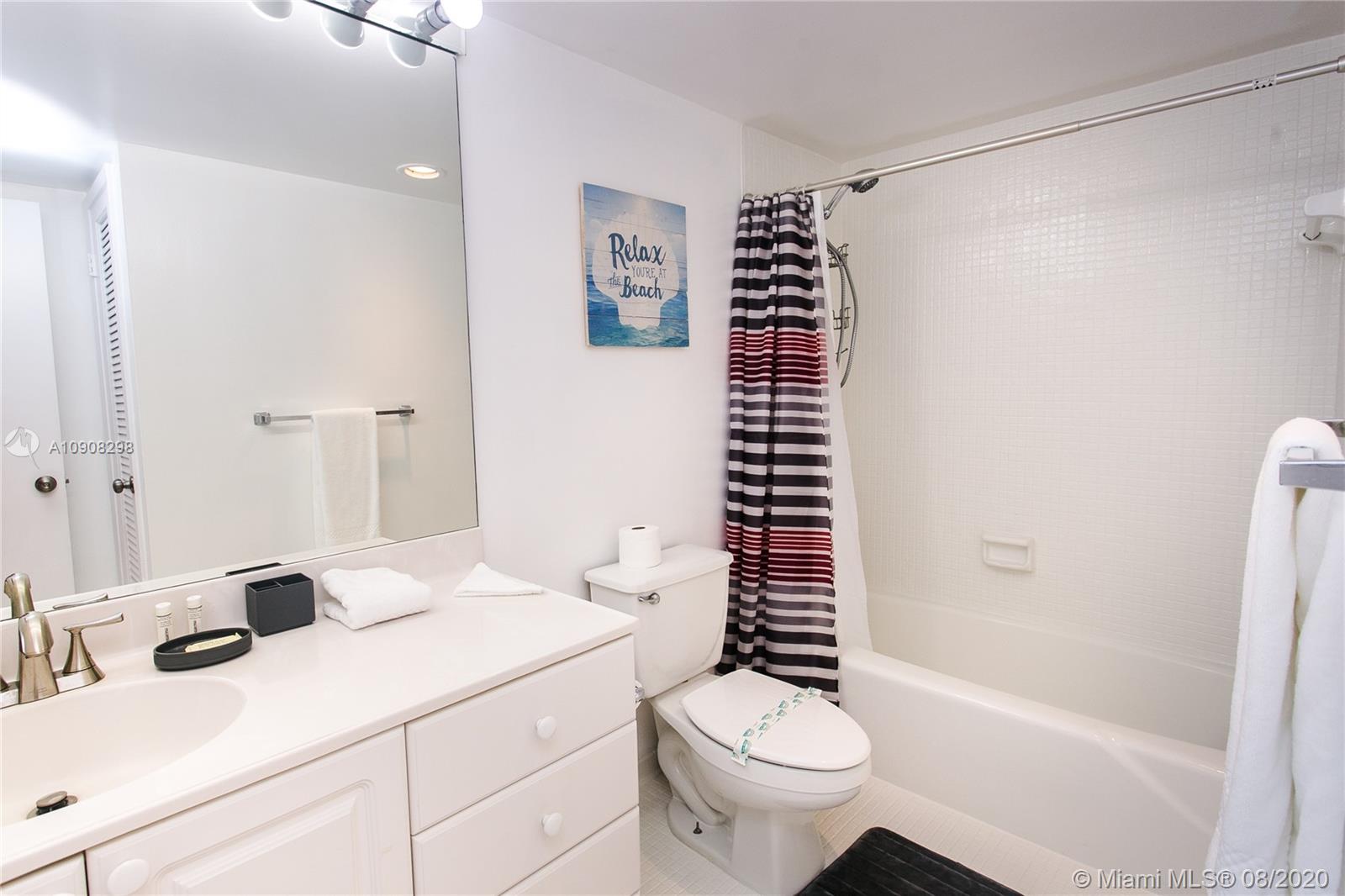 19370 Collins Ave PH-25, Sunny Isles Beach, Florida 33160, 1 Bedroom Bedrooms, ,1 BathroomBathrooms,Residentiallease,For Rent,19370 Collins Ave PH-25,A10908298