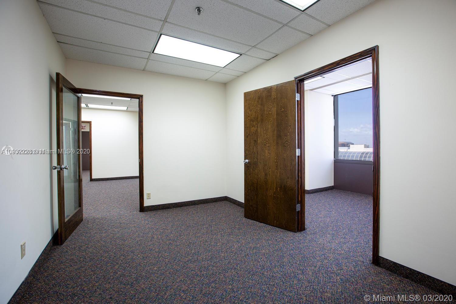100 E Flagler St 705, Miami, Florida 33131, ,Commerciallease,For Rent,100 E Flagler St 705,A10932228