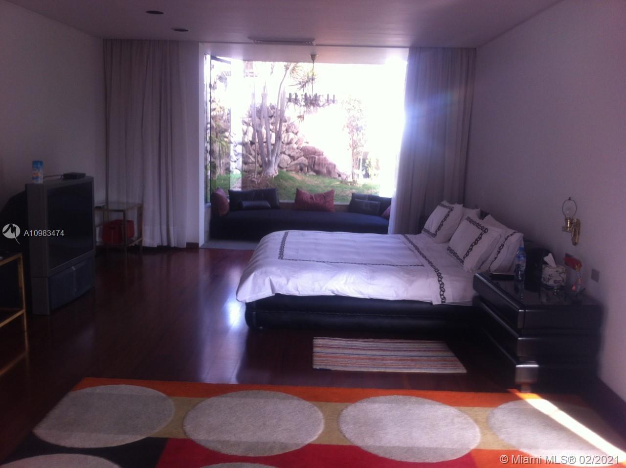 Casa en Casuarinas, Lima Peru-South America, FL, PE, 5 Bedrooms Bedrooms, ,4 BathroomsBathrooms,Residential,For Sale,Peru-South America,A10983474