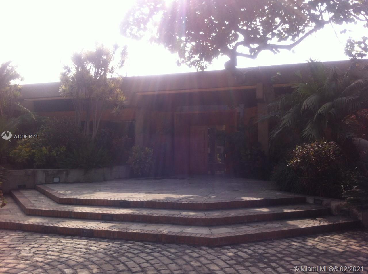 Casa en Casuarinas, Lima Peru-South America, FL, PE, 5 Bedrooms Bedrooms, ,4 BathroomsBathrooms,Residential,For Sale,Peru-South America,A10983474