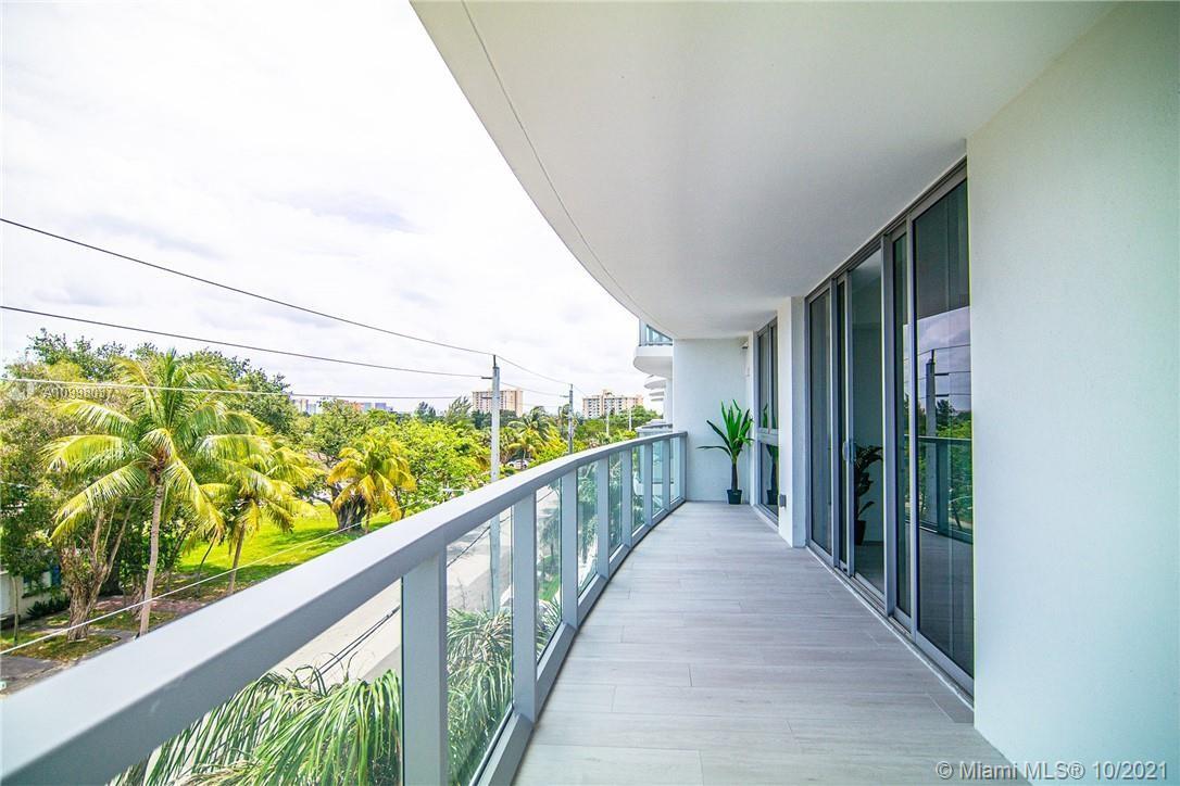13800 Highland Dr 406, North Miami Beach, Florida 33181, 2 Bedrooms Bedrooms, ,2 BathroomsBathrooms,Residential,For Sale,13800 Highland Dr 406,A10998037