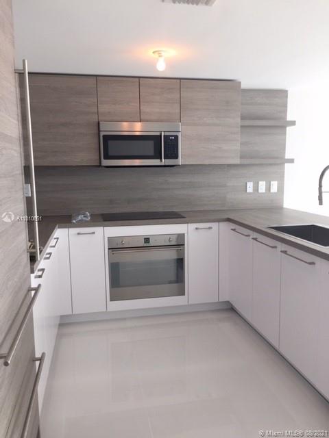400 Sunny Isles Blvd 1421, Sunny Isles Beach, Florida 33160, 2 Bedrooms Bedrooms, ,3 BathroomsBathrooms,Residential,For Sale,400 Sunny Isles Blvd 1421,A11010651