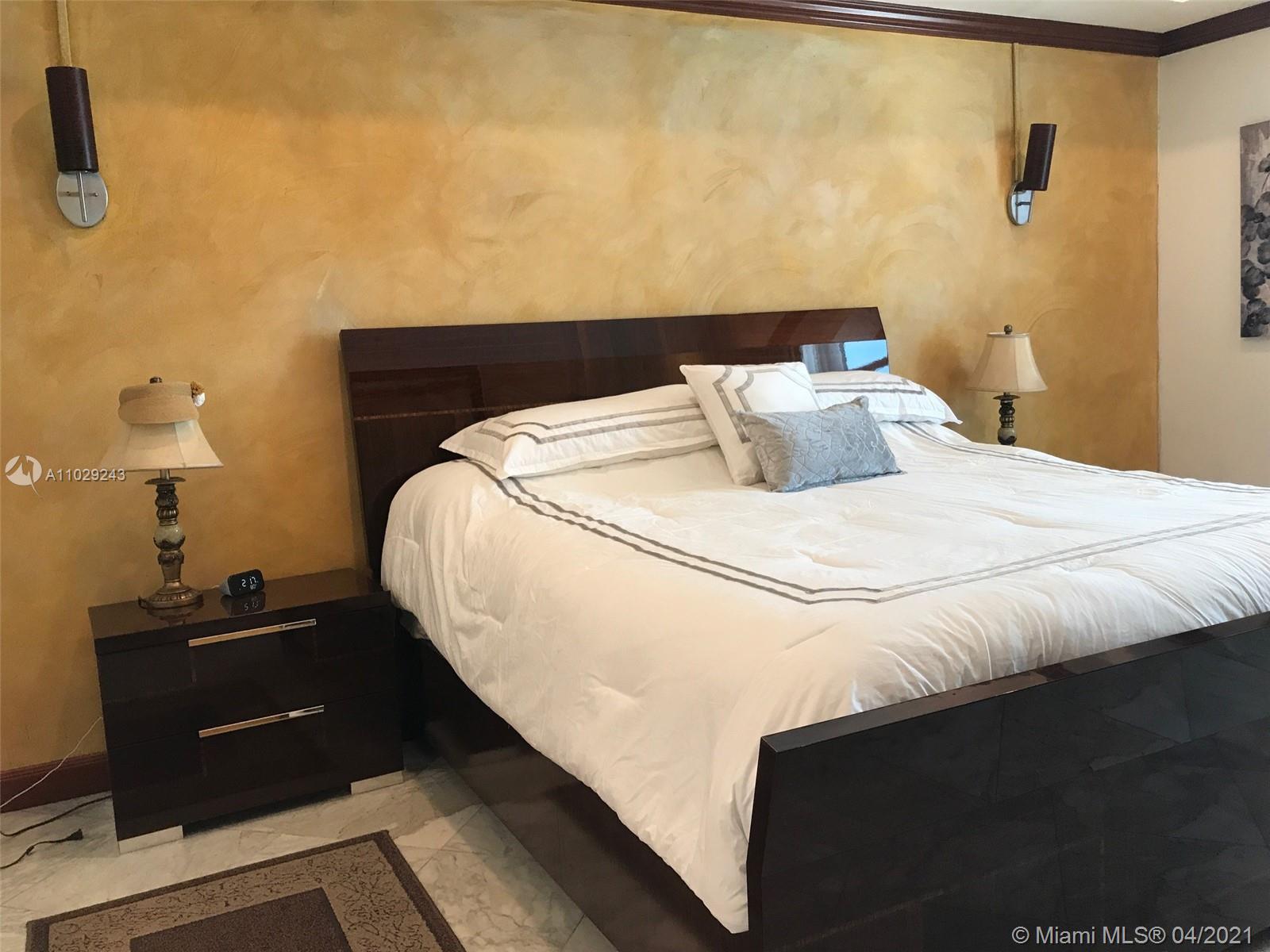 100 Lincoln Rd 1633, Miami Beach, Florida 33139, 1 Bedroom Bedrooms, ,2 BathroomsBathrooms,Residentiallease,For Rent,100 Lincoln Rd 1633,A11029243