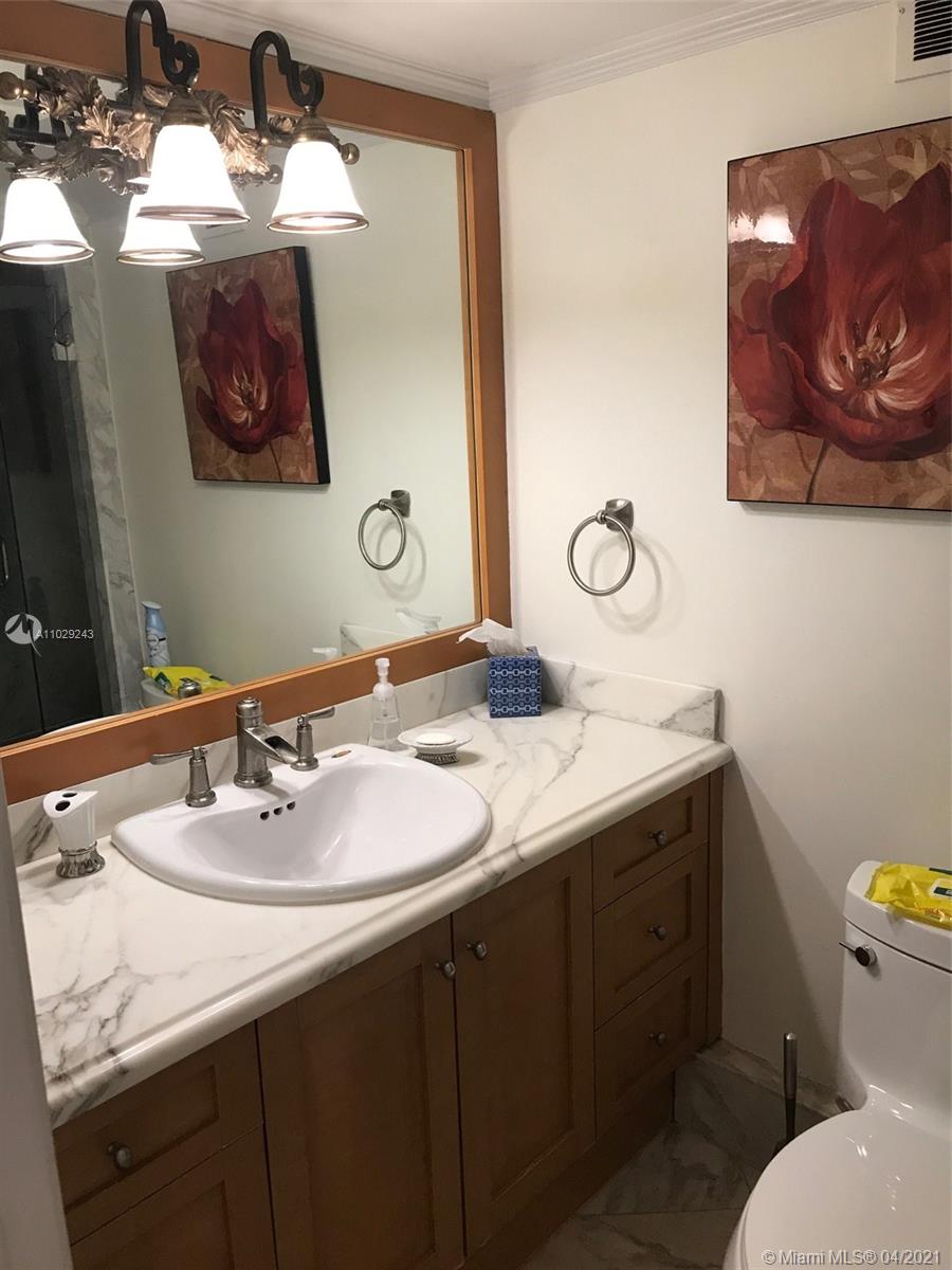 100 Lincoln Rd 1633, Miami Beach, Florida 33139, 1 Bedroom Bedrooms, ,2 BathroomsBathrooms,Residentiallease,For Rent,100 Lincoln Rd 1633,A11029243