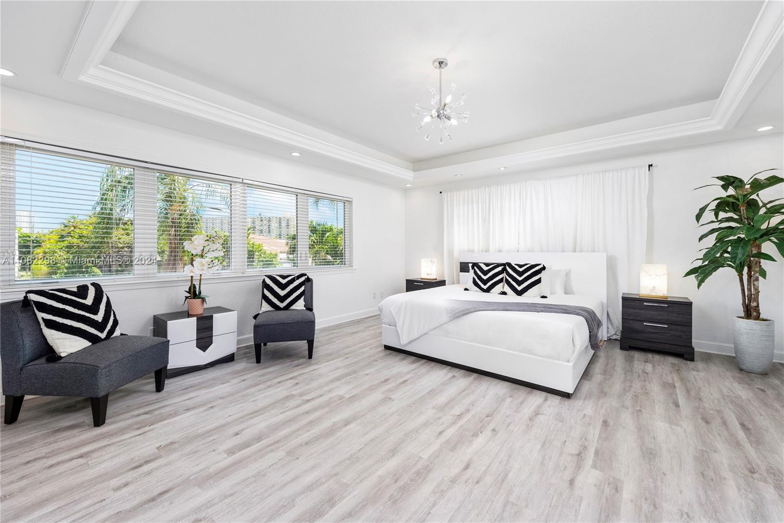 472 Sunset Dr, Hallandale Beach, Florida 33009, 7 Bedrooms Bedrooms, ,5 BathroomsBathrooms,Residentiallease,For Rent,472 Sunset Dr,A11082298