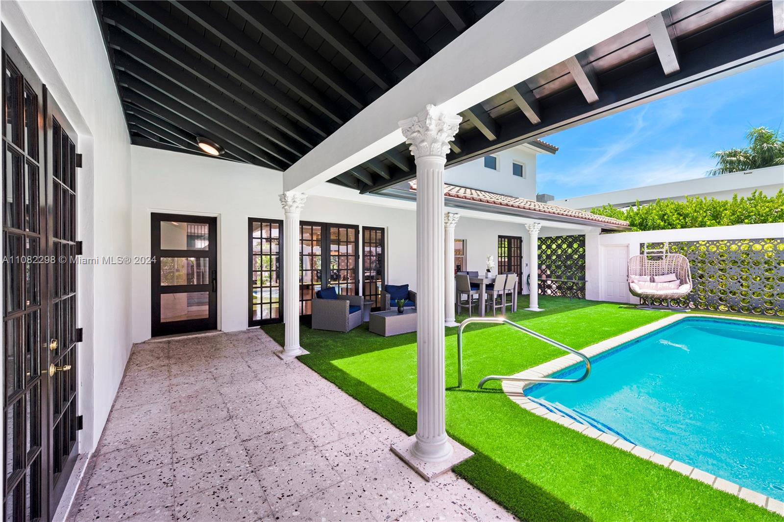 472 Sunset Dr, Hallandale Beach, Florida 33009, 7 Bedrooms Bedrooms, ,5 BathroomsBathrooms,Residentiallease,For Rent,472 Sunset Dr,A11082298