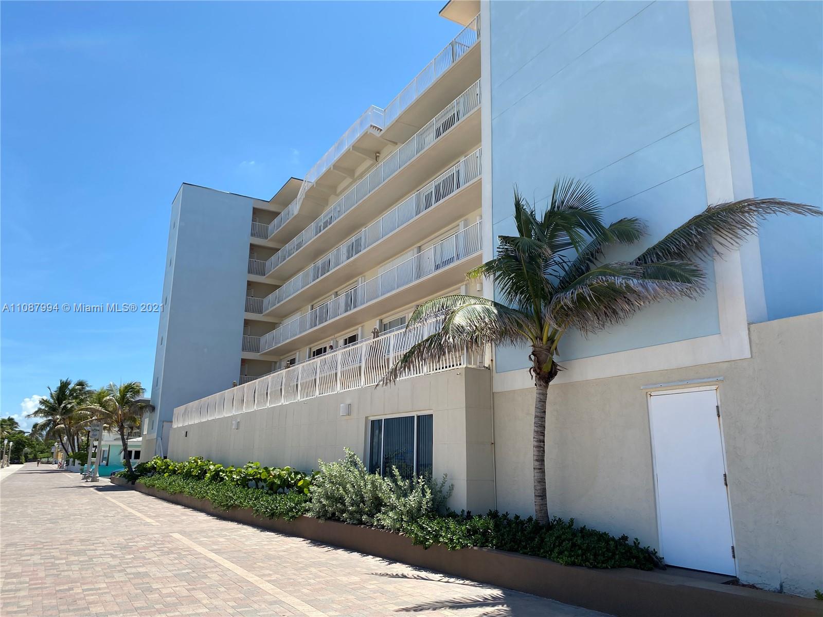300 Oregon St 204, Hollywood, Florida 33019, 1 Bedroom Bedrooms, ,1 BathroomBathrooms,Residentiallease,For Rent,300 Oregon St 204,A11087994