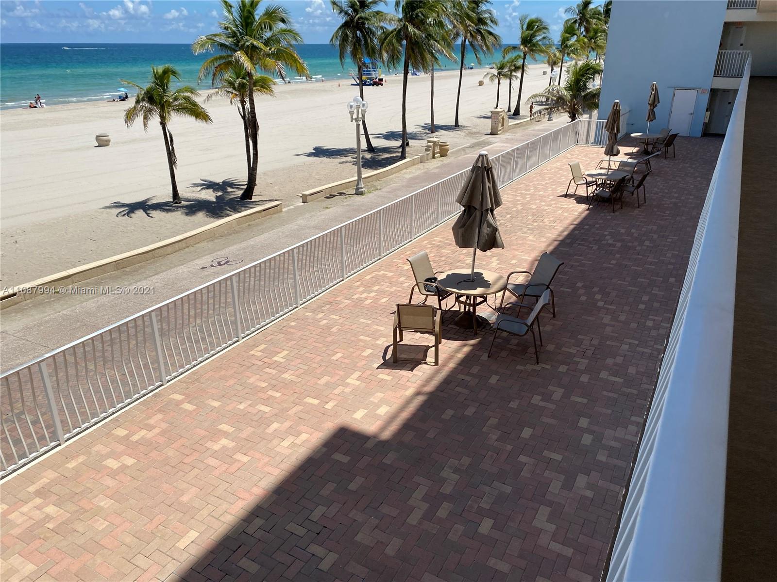 300 Oregon St 204, Hollywood, Florida 33019, 1 Bedroom Bedrooms, ,1 BathroomBathrooms,Residentiallease,For Rent,300 Oregon St 204,A11087994