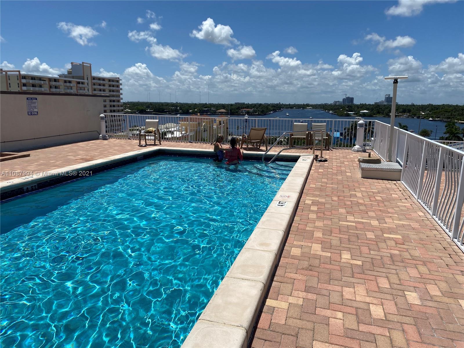 300 Oregon St 204, Hollywood, Florida 33019, 1 Bedroom Bedrooms, ,1 BathroomBathrooms,Residentiallease,For Rent,300 Oregon St 204,A11087994