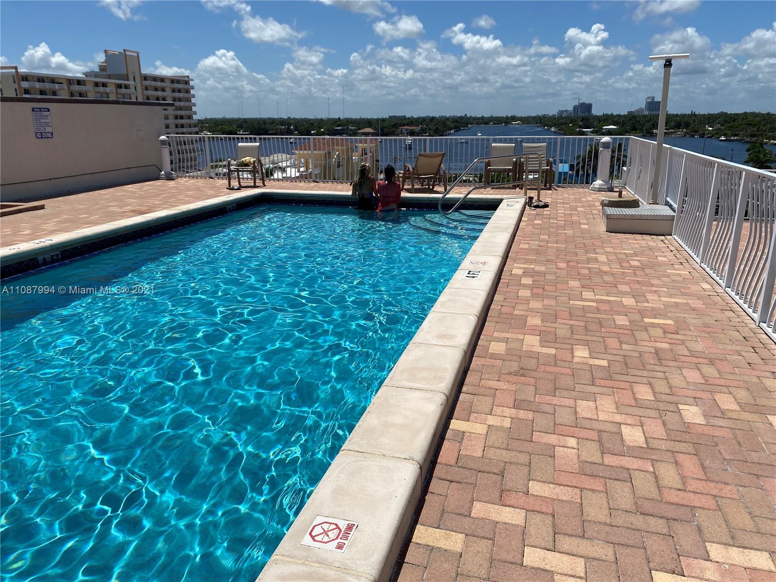 300 Oregon St 204, Hollywood, Florida 33019, 1 Bedroom Bedrooms, ,1 BathroomBathrooms,Residentiallease,For Rent,300 Oregon St 204,A11087994