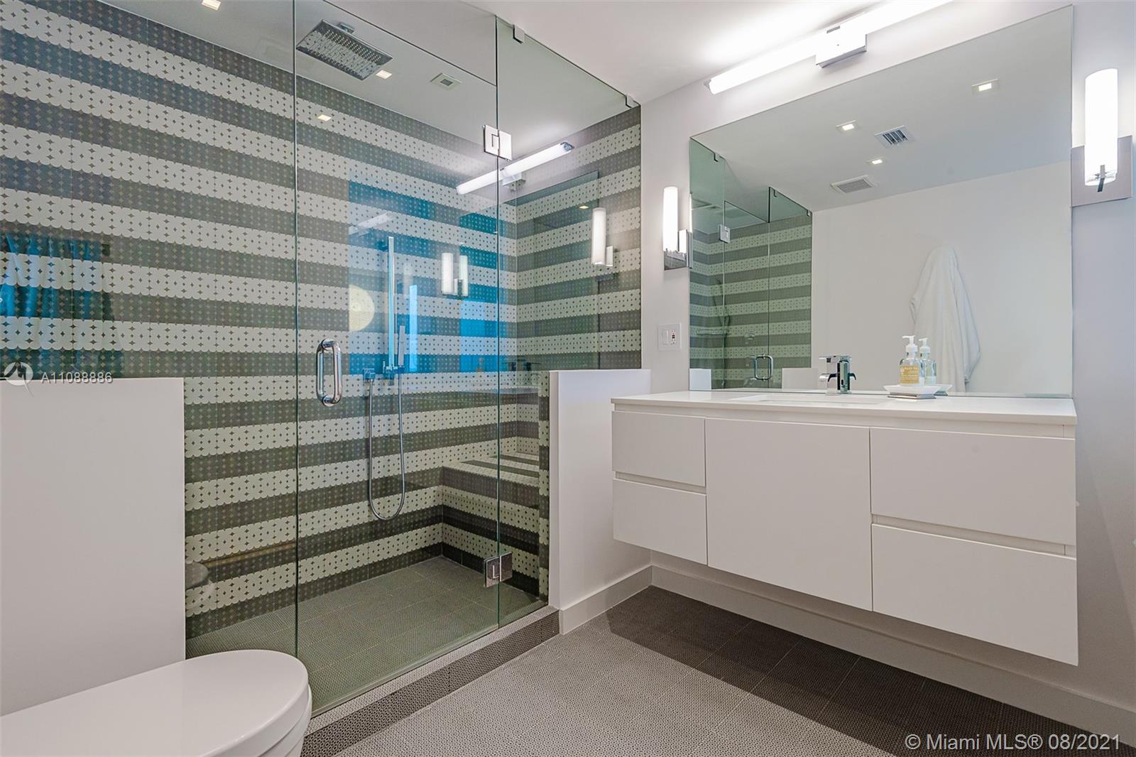 2301 Collins Ave, Miami Beach, FL, 33139 United States, 2 Bedrooms Bedrooms, ,2 BathroomsBathrooms,Residential,For Sale,Collins Ave,A11088886