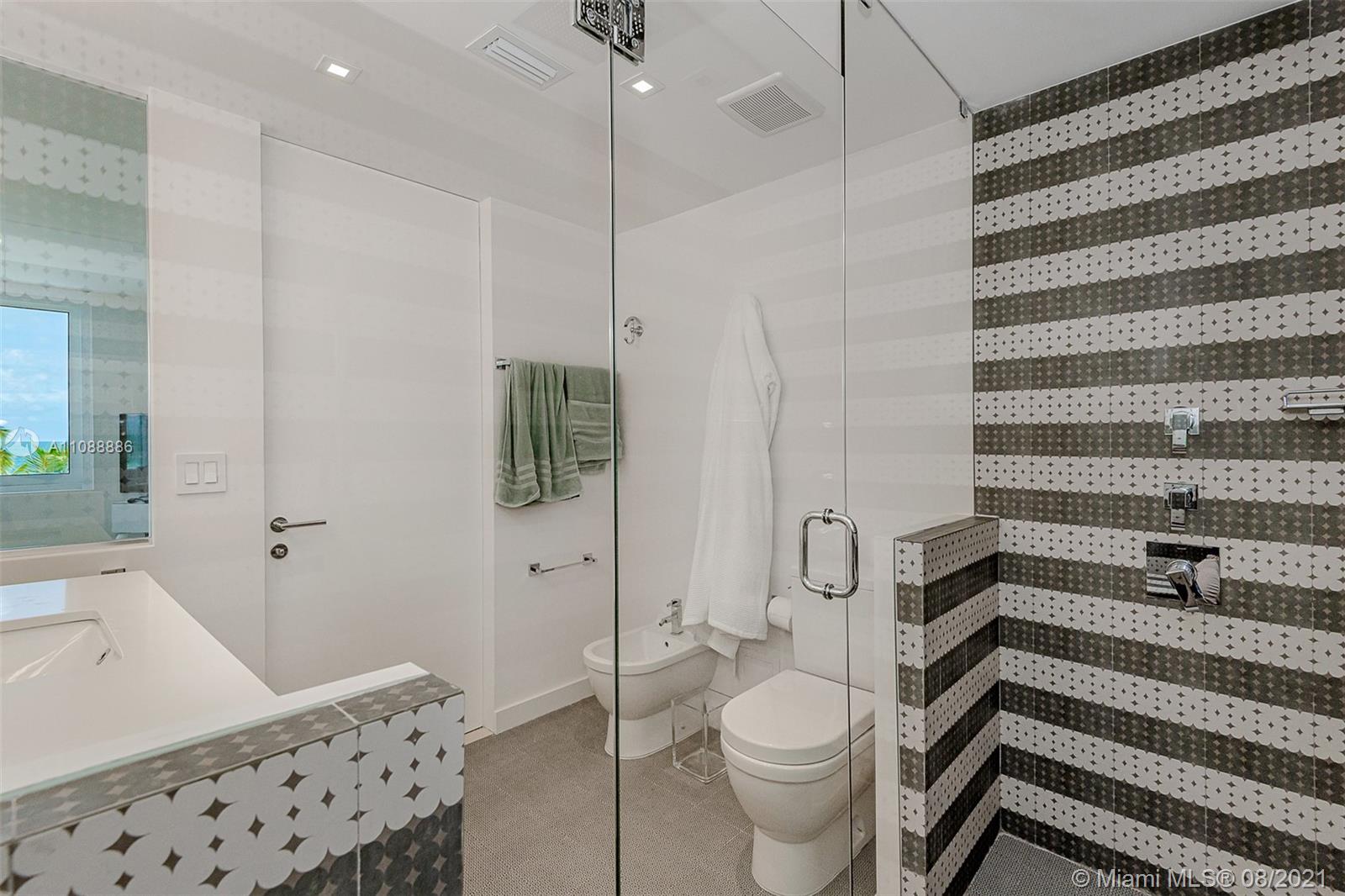 2301 Collins Ave, Miami Beach, FL, 33139 United States, 2 Bedrooms Bedrooms, ,2 BathroomsBathrooms,Residential,For Sale,Collins Ave,A11088886