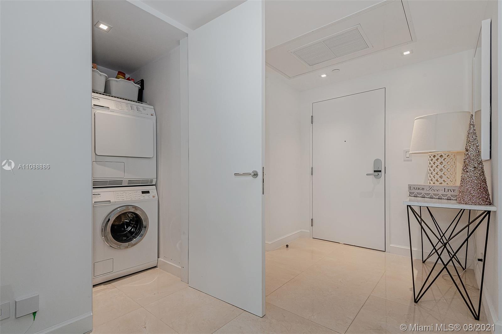 2301 Collins Ave, Miami Beach, FL, 33139 United States, 2 Bedrooms Bedrooms, ,2 BathroomsBathrooms,Residential,For Sale,Collins Ave,A11088886